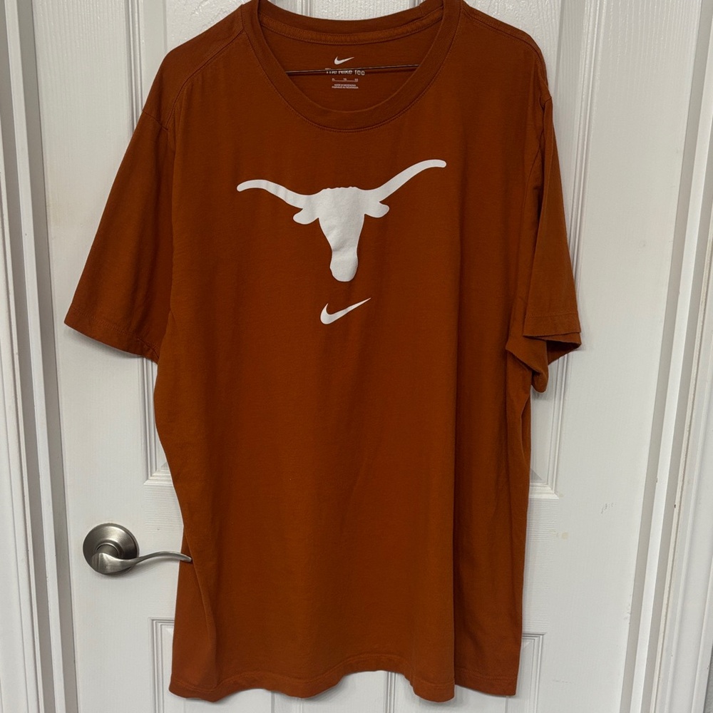 Nike Orange T-Shirt with Longhorn Graphic Size Xl